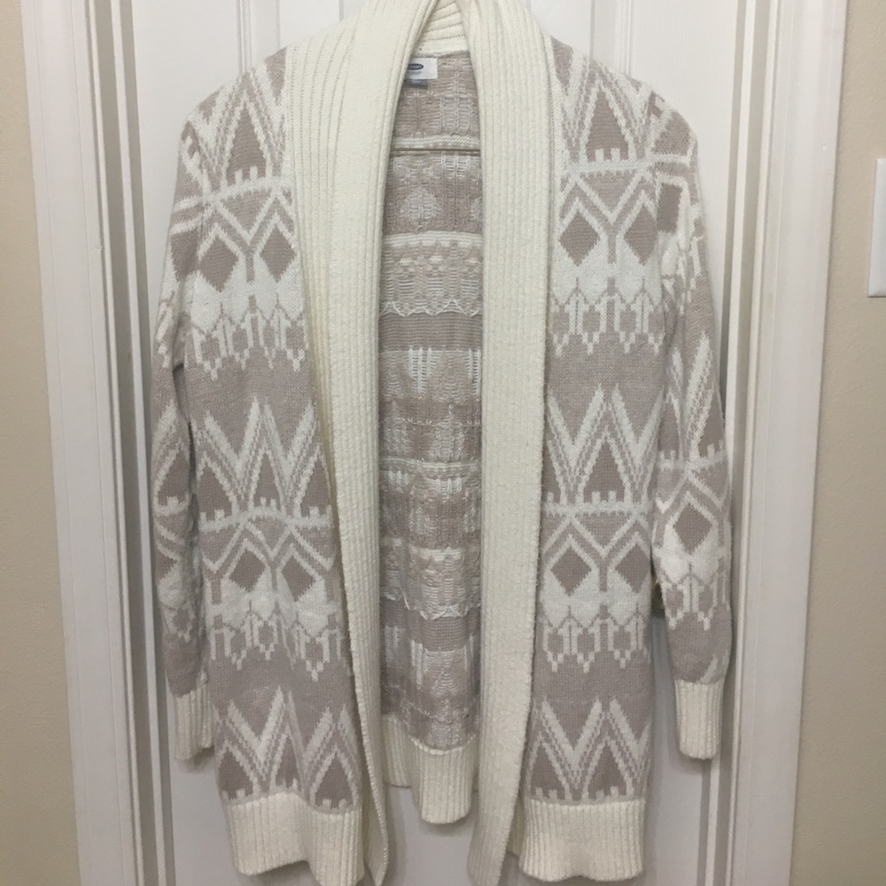 Thick patterned sweater